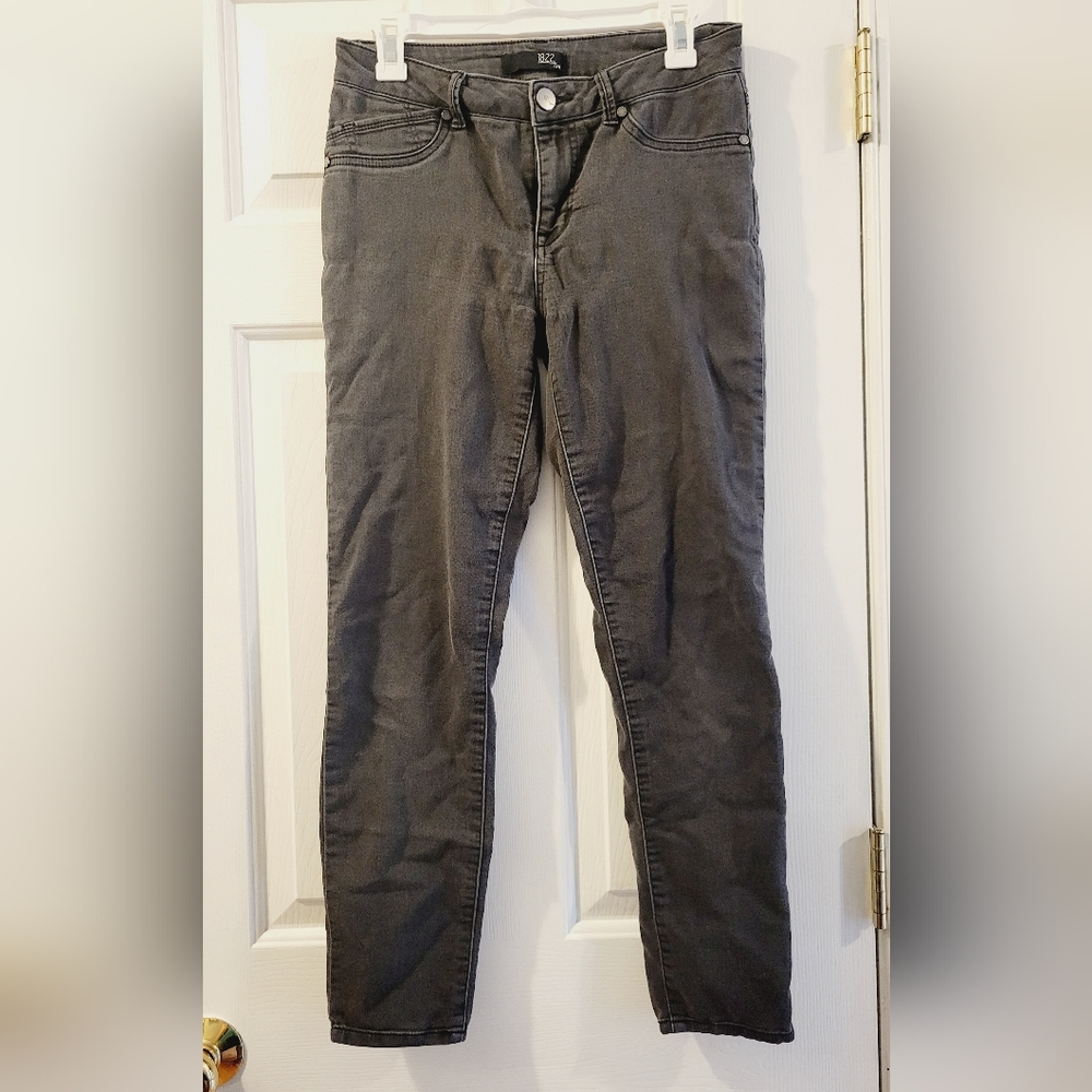 1822 Nice jeans Size 6